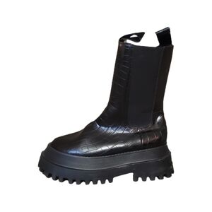 Shein Boots Womens Size 6.5 Black Textured Chelsea Pull On